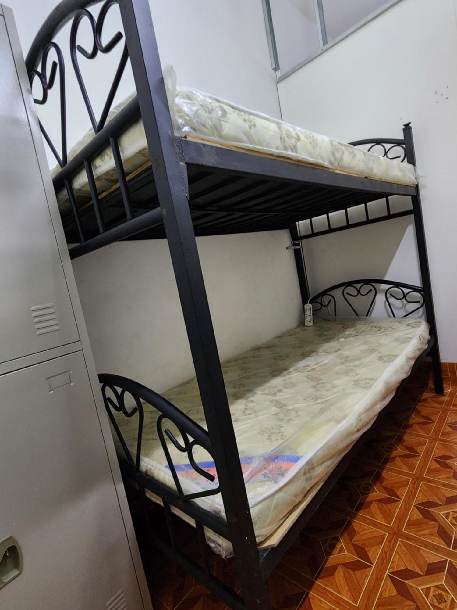Homestay Partition Men Bed Space *